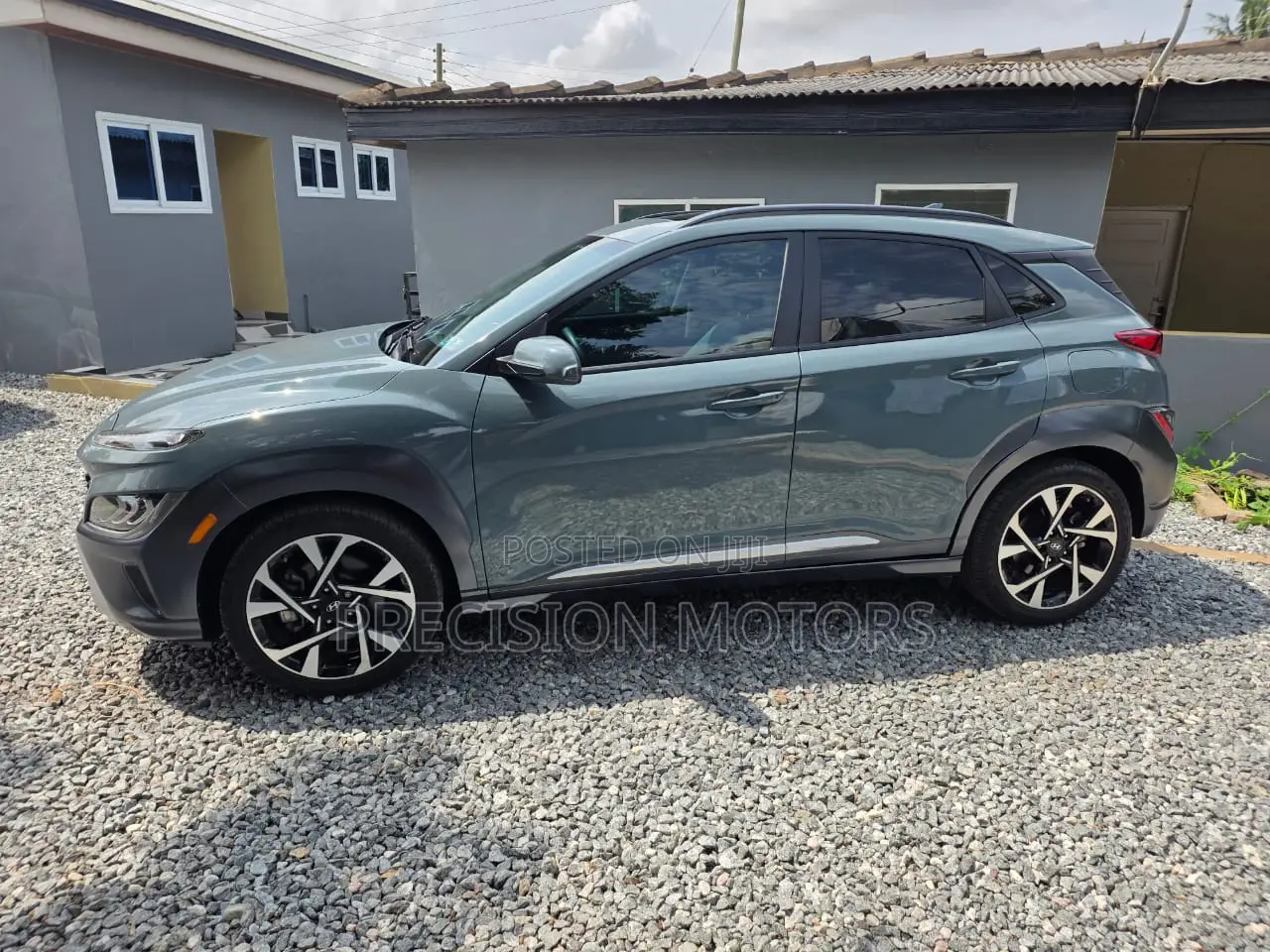 Hyundai Kona Limited 2022 Gray