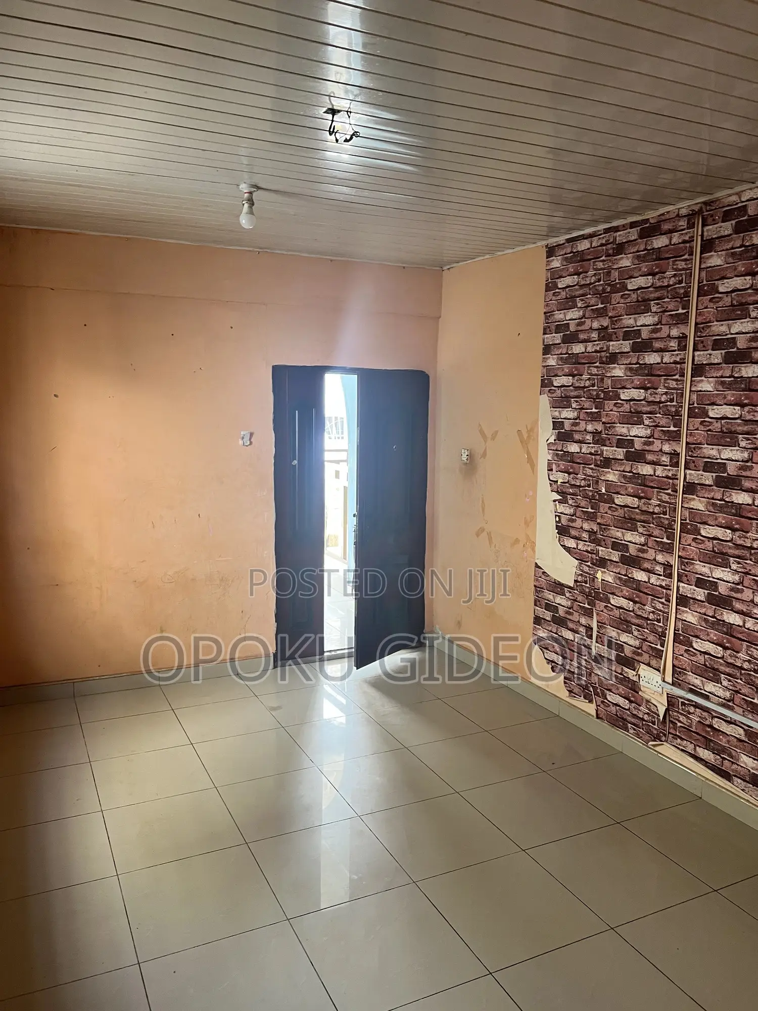 1bdrm Room & Parlour in Pentecost Junction for rent