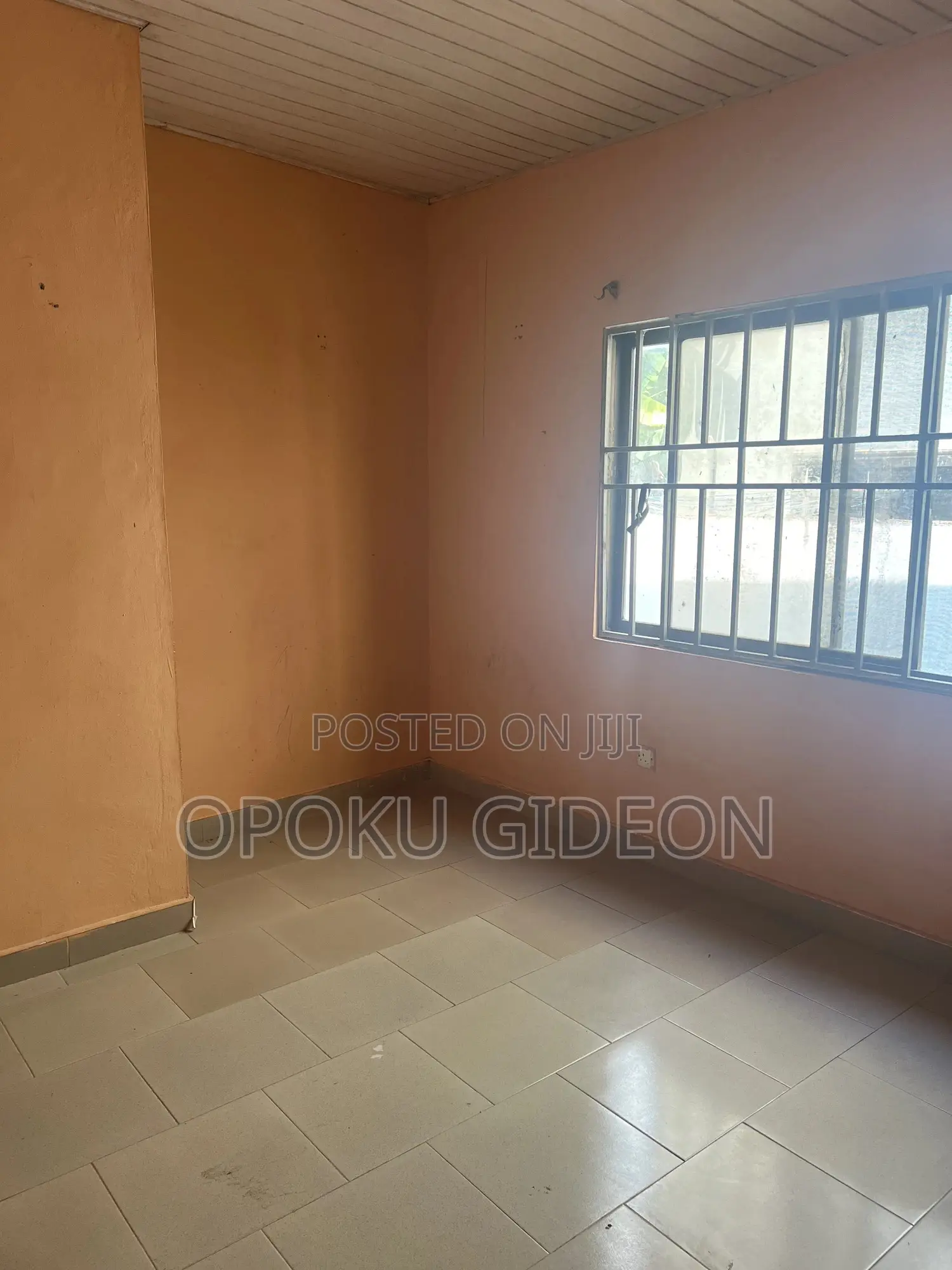 1bdrm Room & Parlour in Pentecost Junction for rent