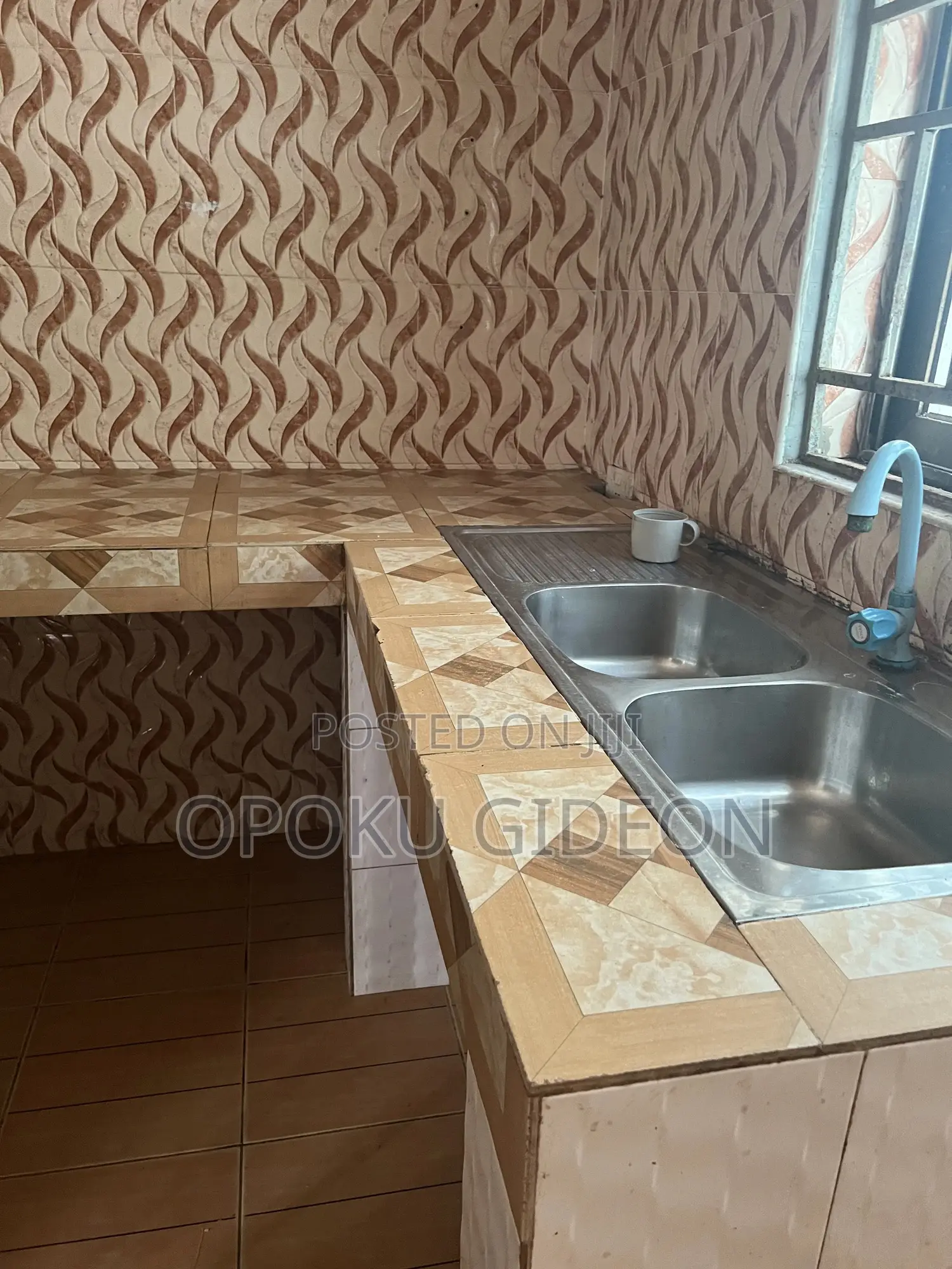 1bdrm Room & Parlour in Pentecost Junction for rent