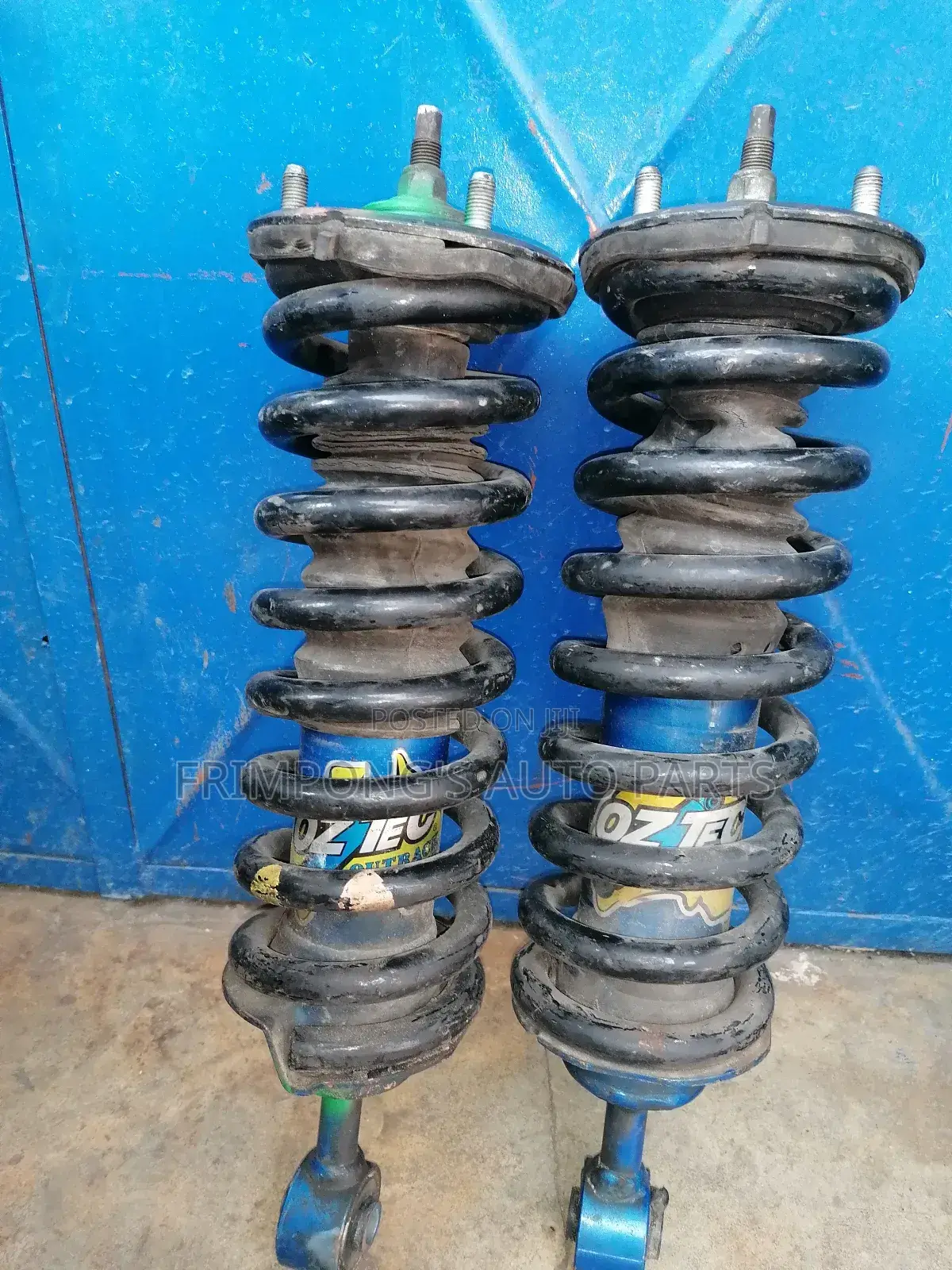 Nissan Pathfinder 2012 Front Shocks Absorbers