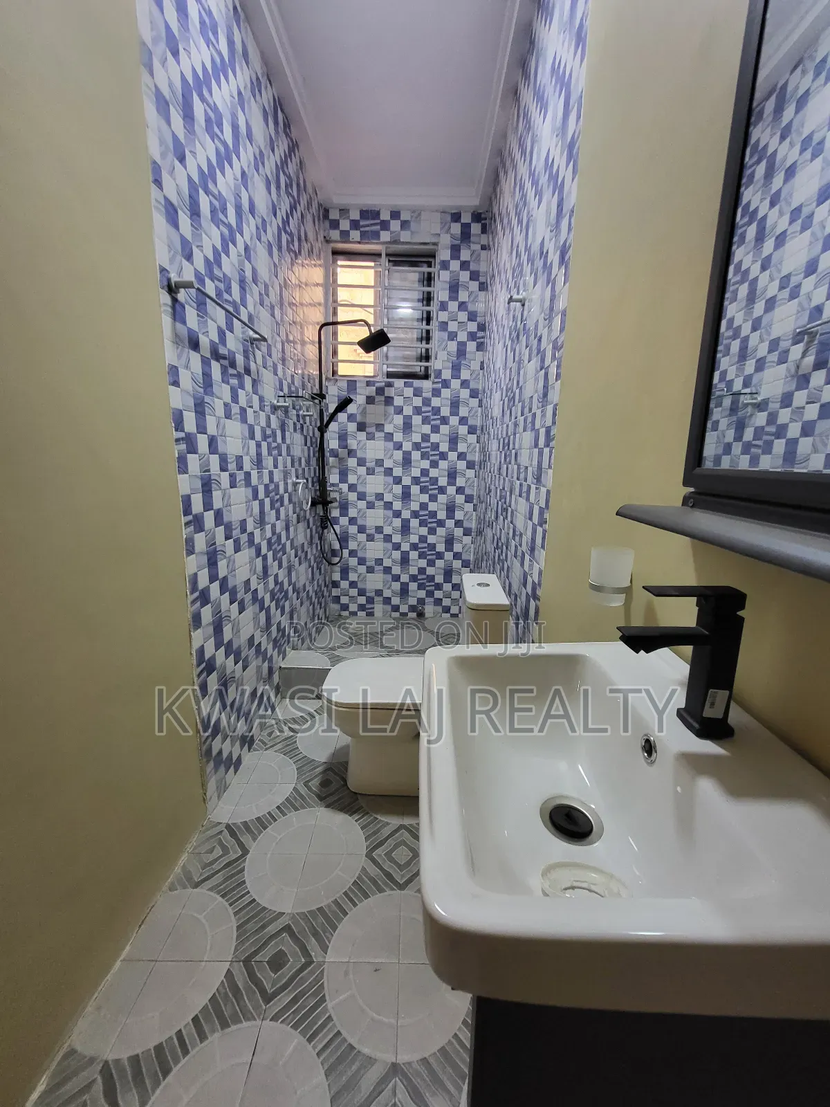 1bdrm Apartment in Tuba Kokrobite Road, Weija for rent