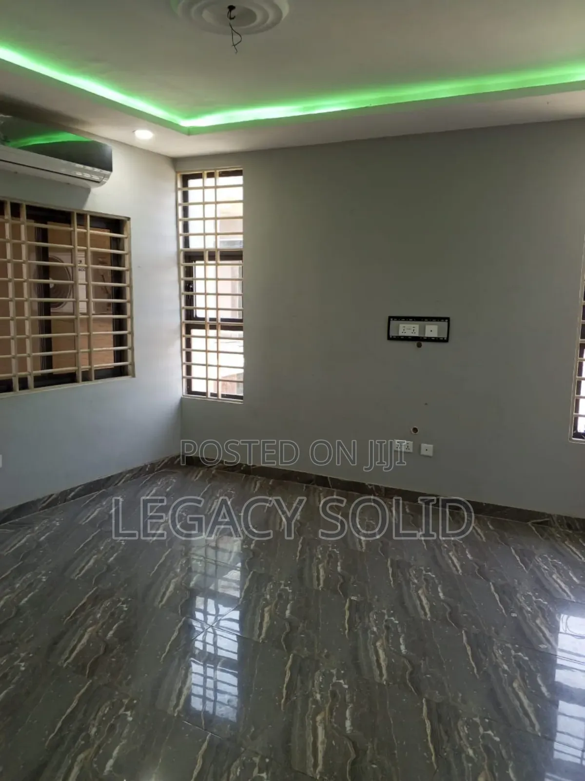 2bdrm Apartment in Legacy  Solid Real, New Town for rent