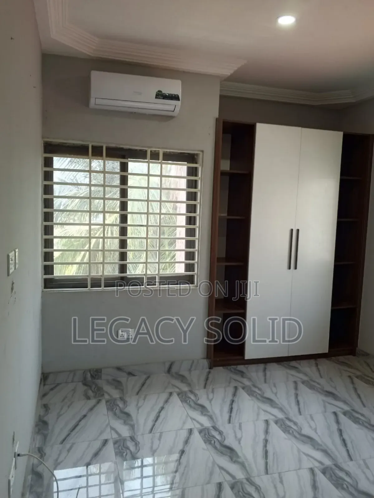 2bdrm Apartment in Legacy  Solid Real, New Town for rent