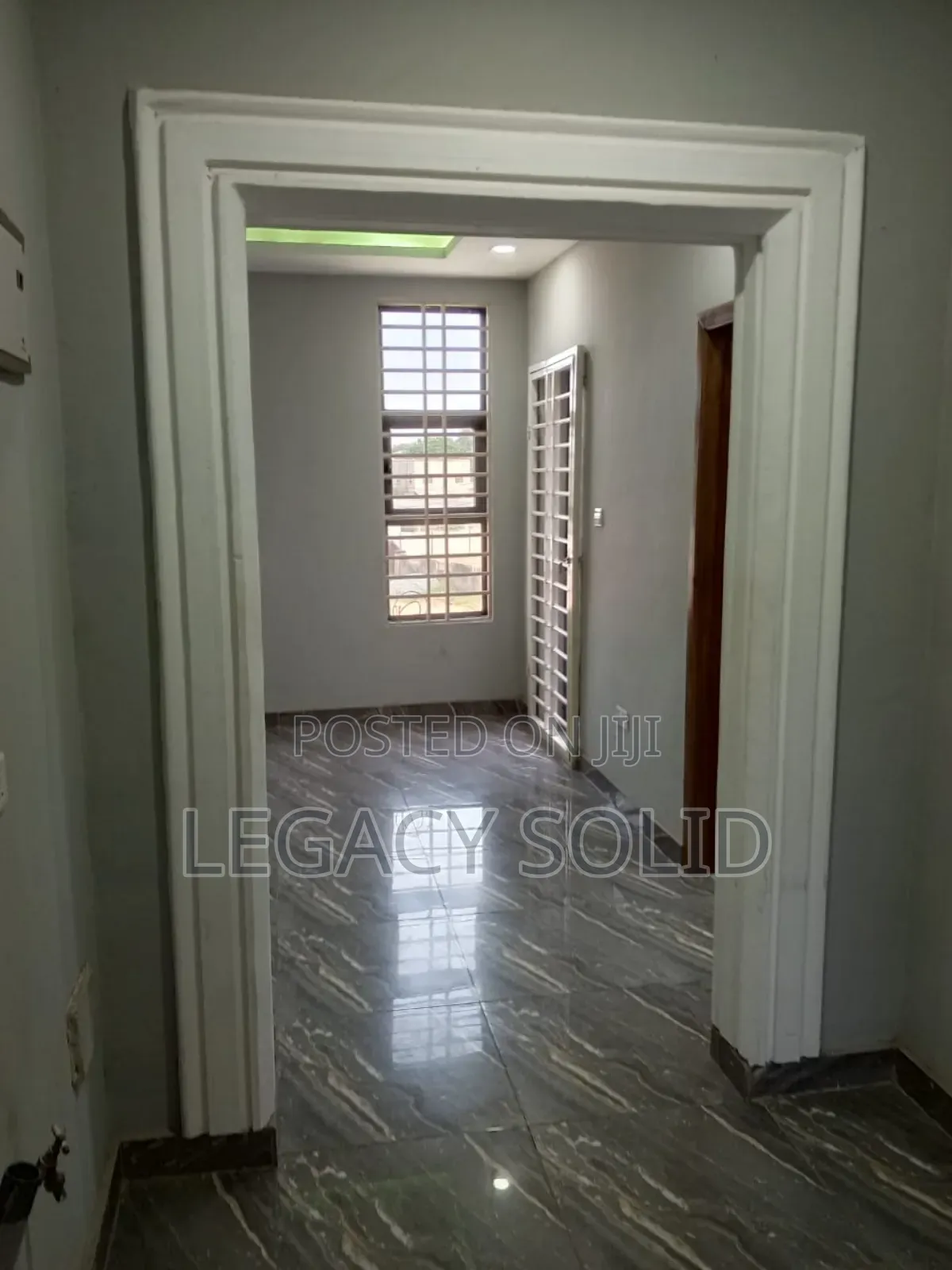 2bdrm Apartment in Legacy  Solid Real, New Town for rent