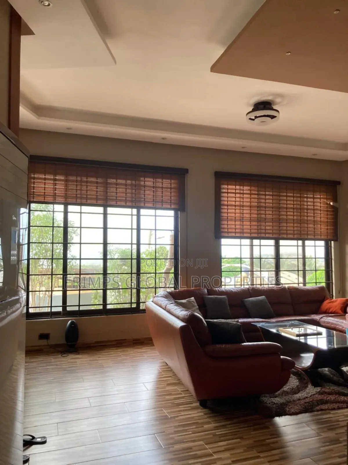 5bdrm House in Weija for sale