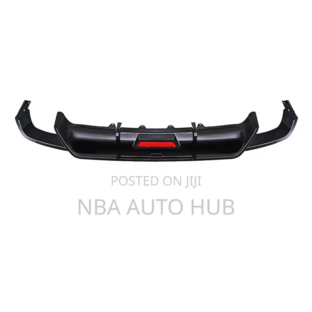 Camry/18 Back Bumper Diffuser With Break Light