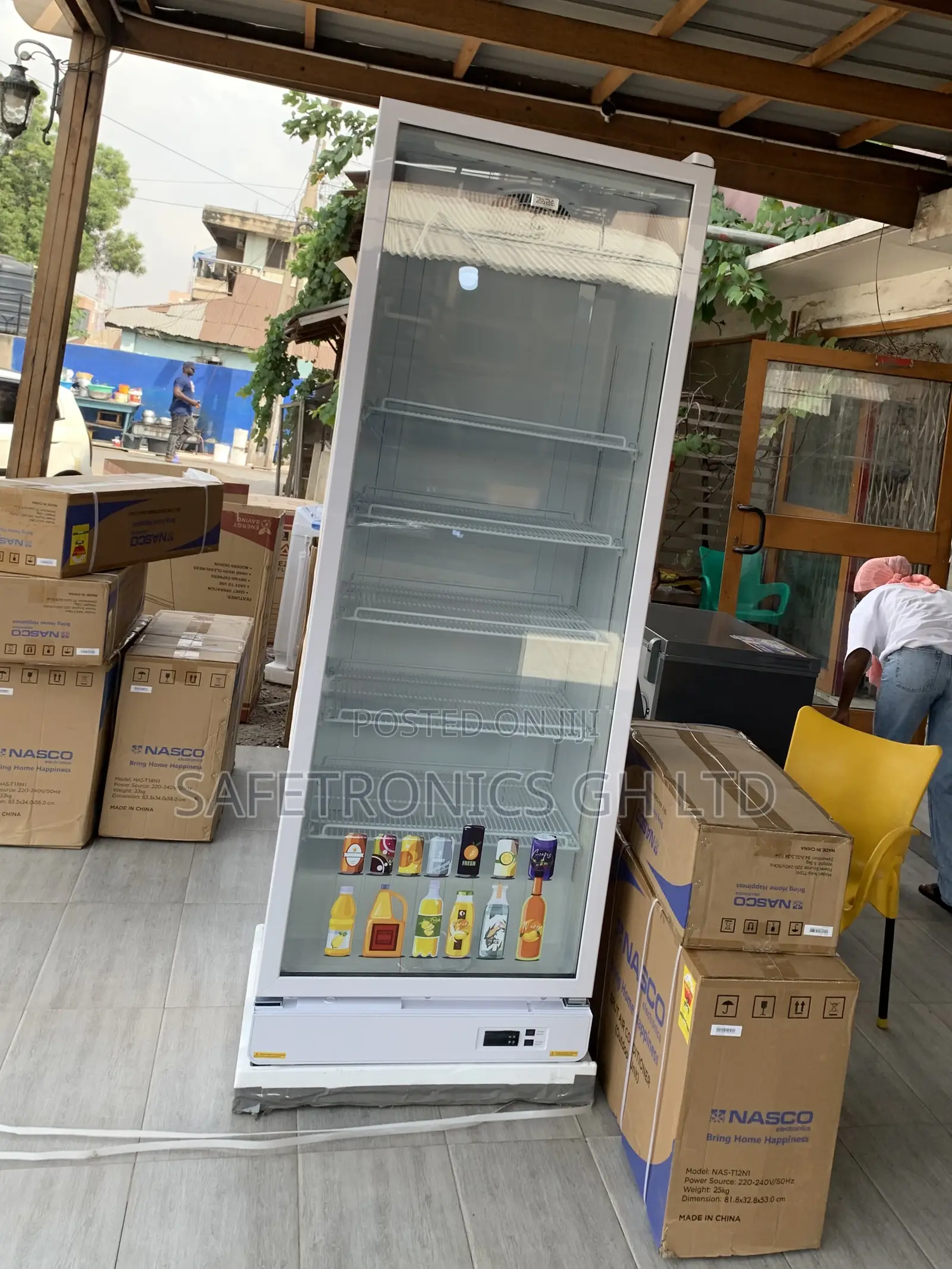 Efficient New Singledoor 591 Liters Display Electric Zara-600 Fridge