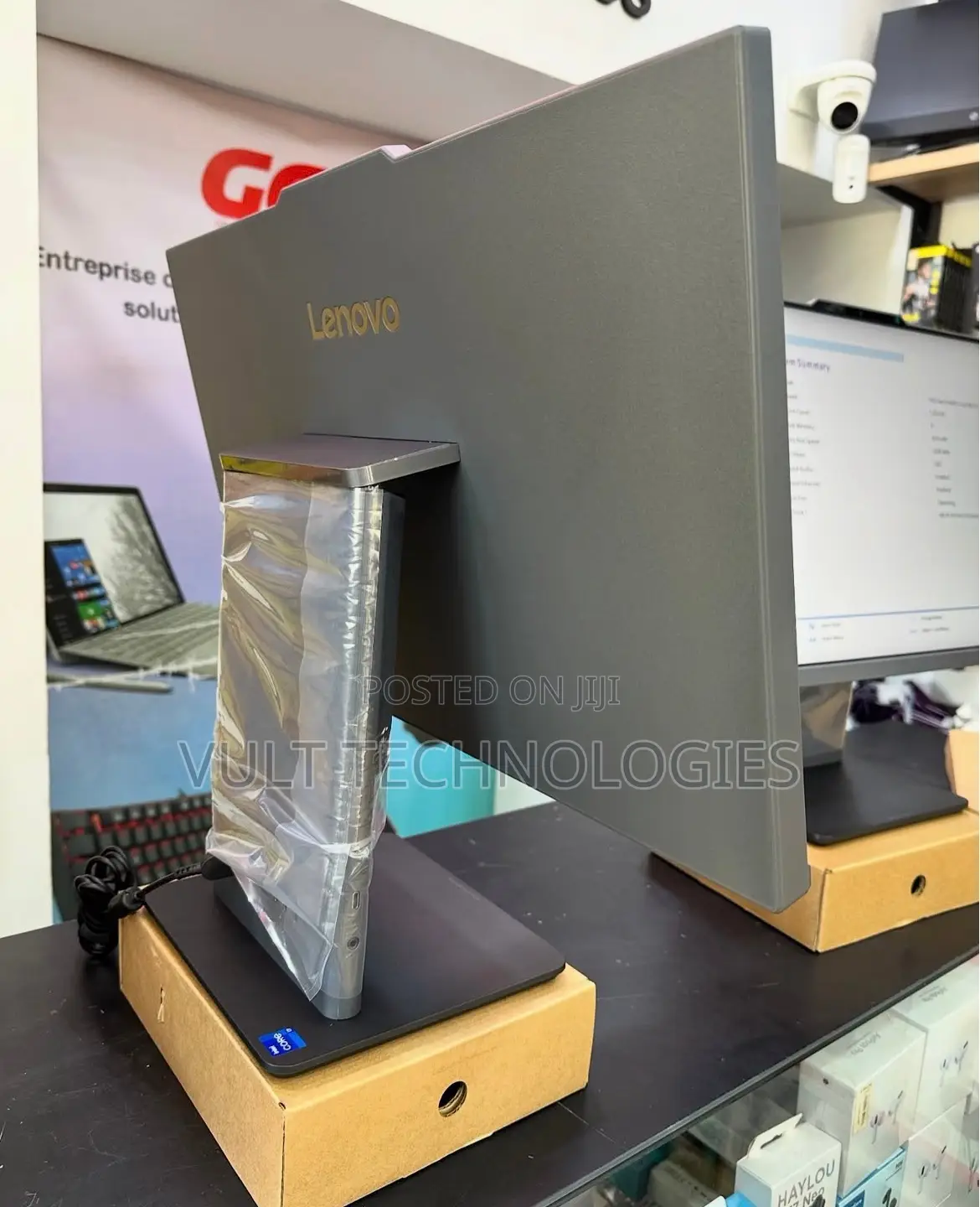 New Lenovo ideacentre AIO 520 8GB Intel Core i5 SSD 512GB