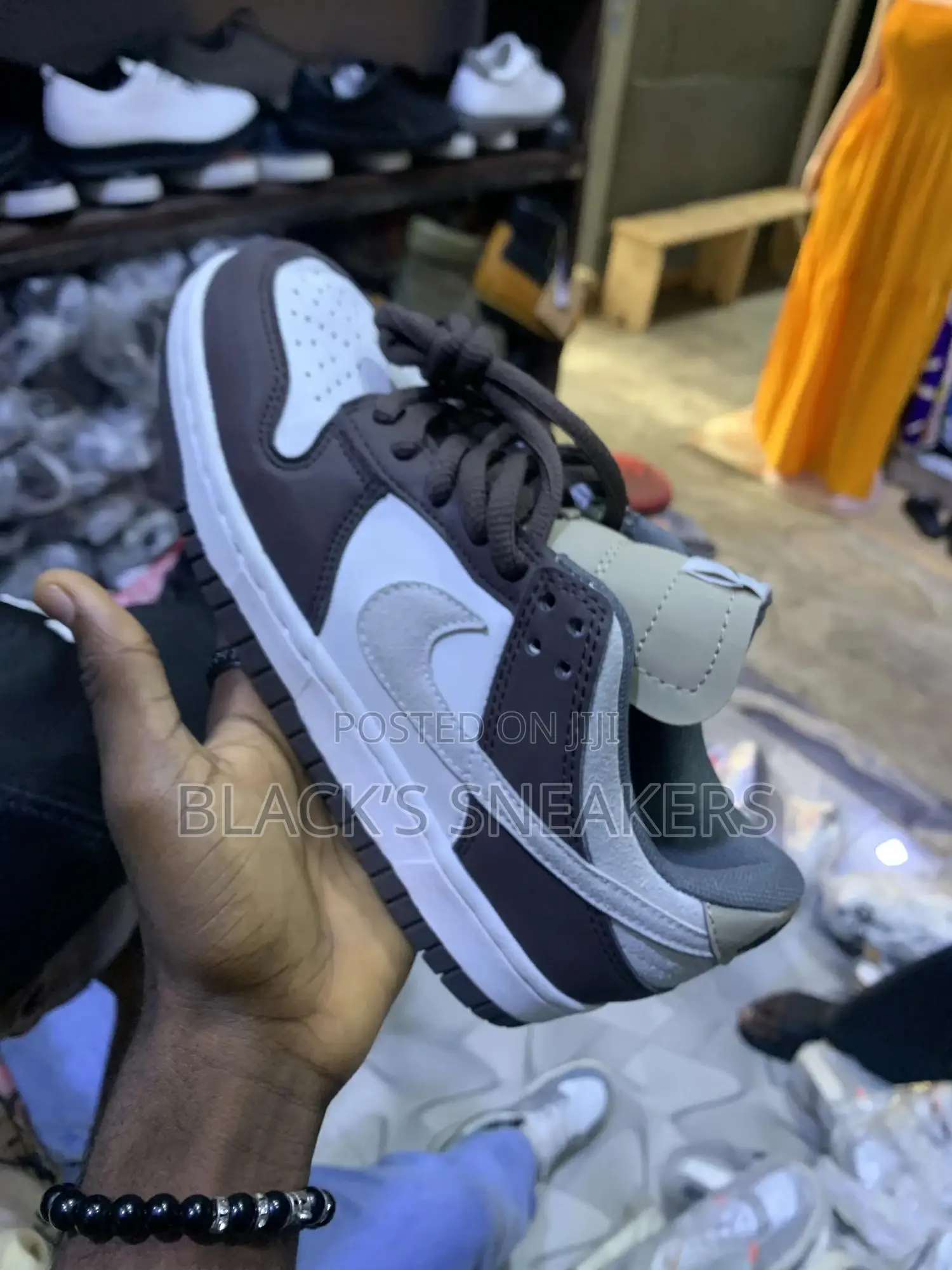 Black’S Sneakers