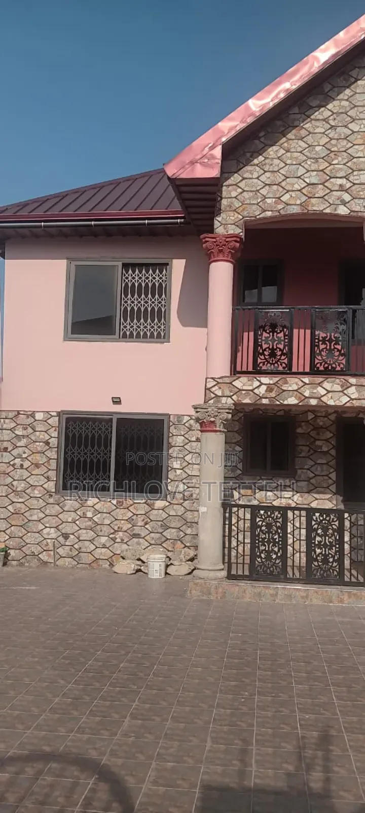 2bdrm Apartment in New Aplaku, Old Barrier for rent