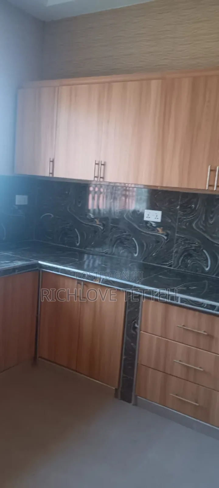 2bdrm Apartment in New Aplaku, Old Barrier for rent