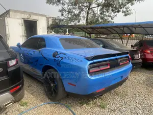 Dodge Challenger SXT RWD 2018 Blue