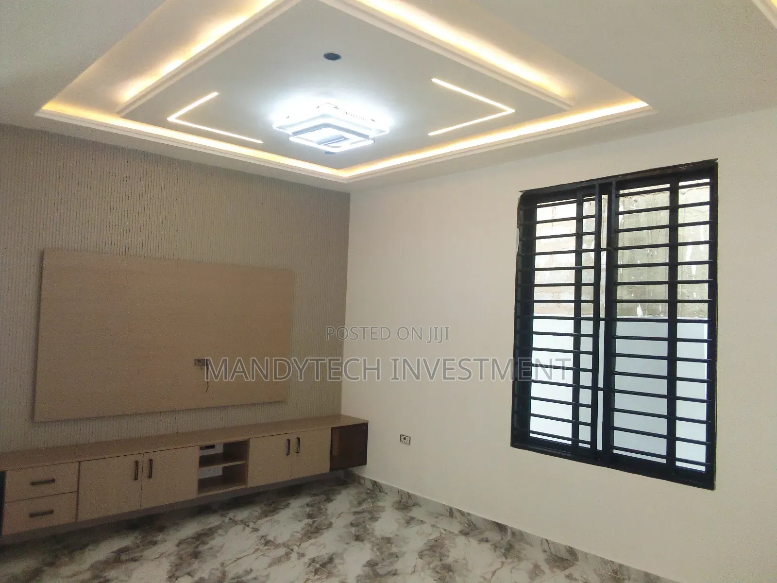 4bdrm House in Lake Side Estate for sale