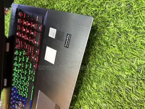 Laptop HP Omen 17-An188nr 24GB Intel Core I7 SSD 512GB