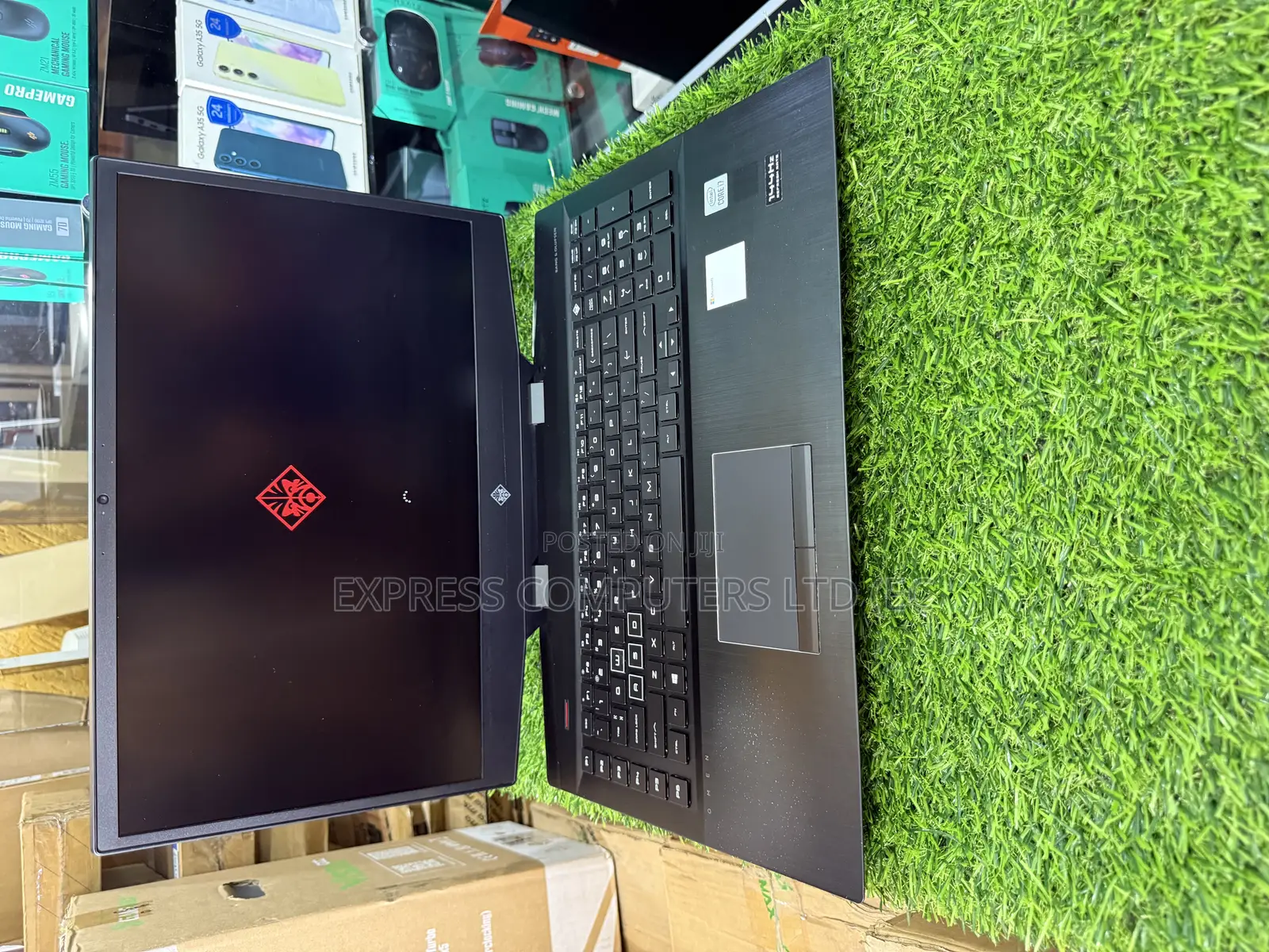 Laptop HP Omen 17-An188nr 24GB Intel Core I7 SSD 512GB
