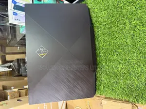 Laptop HP Omen 17-An188nr 24GB Intel Core I7 SSD 512GB
