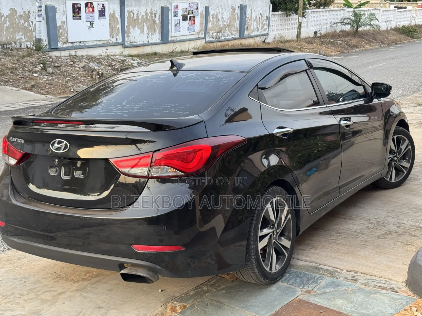 Hyundai Elantra Limited 4dr Sedan (1.8L 4cyl 6A) 2015 Black