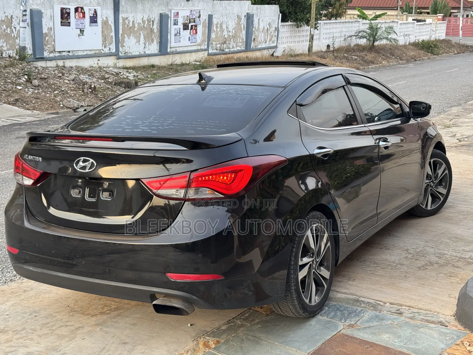 Hyundai Elantra Limited 4dr Sedan (1.8L 4cyl 6A) 2015 Black