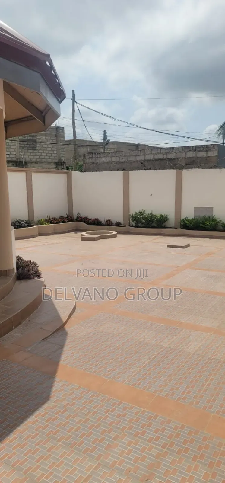4bdrm House in Dzorwulu for rent