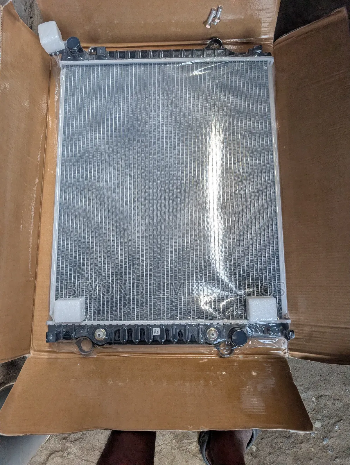 Toyota Tacoma 2004,2005,2006,2007,2008,2009,2010,2011,2012 Radiator