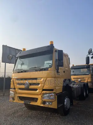 Sinotruk Howo Trailer Head 430hp Cif to Tema Port ( With Shipment )