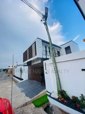 4bdrm House in Oyarifa for sale