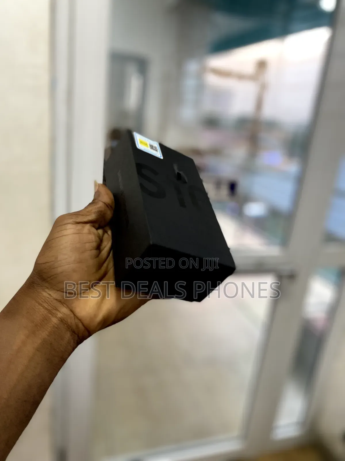 New Samsung Galaxy S10e 128 GB Rose Gold