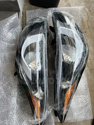 Hyundai Elantra 2011-13 Normal Head Light Pair