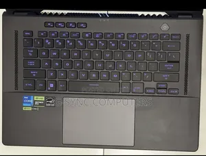 Laptop Asus ROG Zephyrus G16 16GB Intel Core i7 SSD 512GB