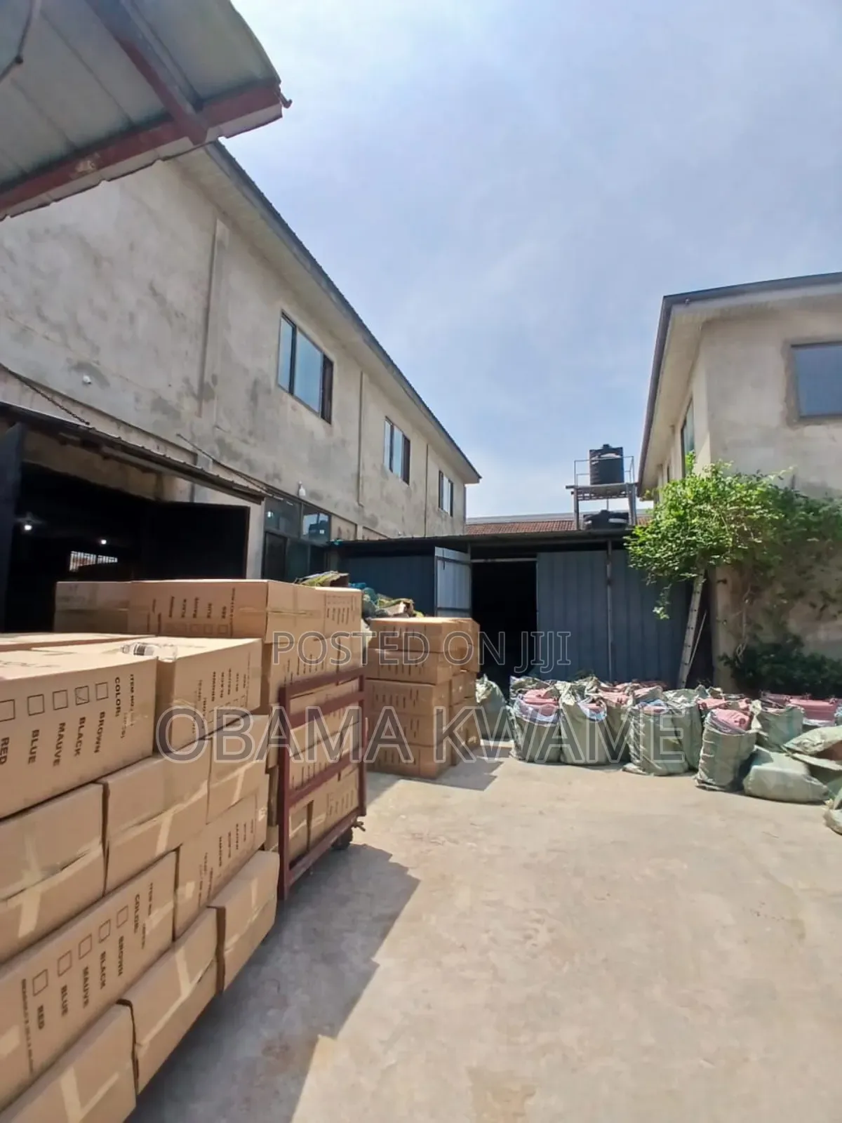 400 SQM Warehouse With Four Bedroom House Ensuite for Sale at Airport