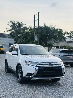Mitsubishi Outlander 2018 White