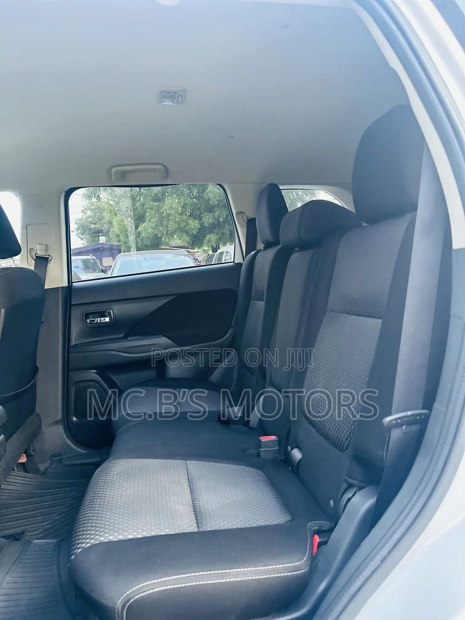 Mitsubishi Outlander 2018 White