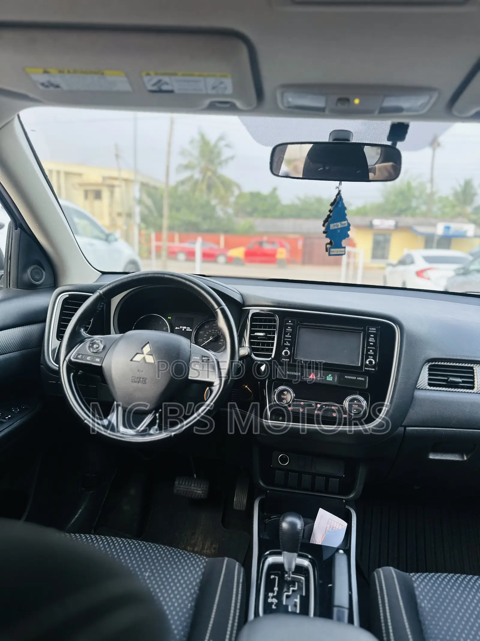 Mitsubishi Outlander 2018 White