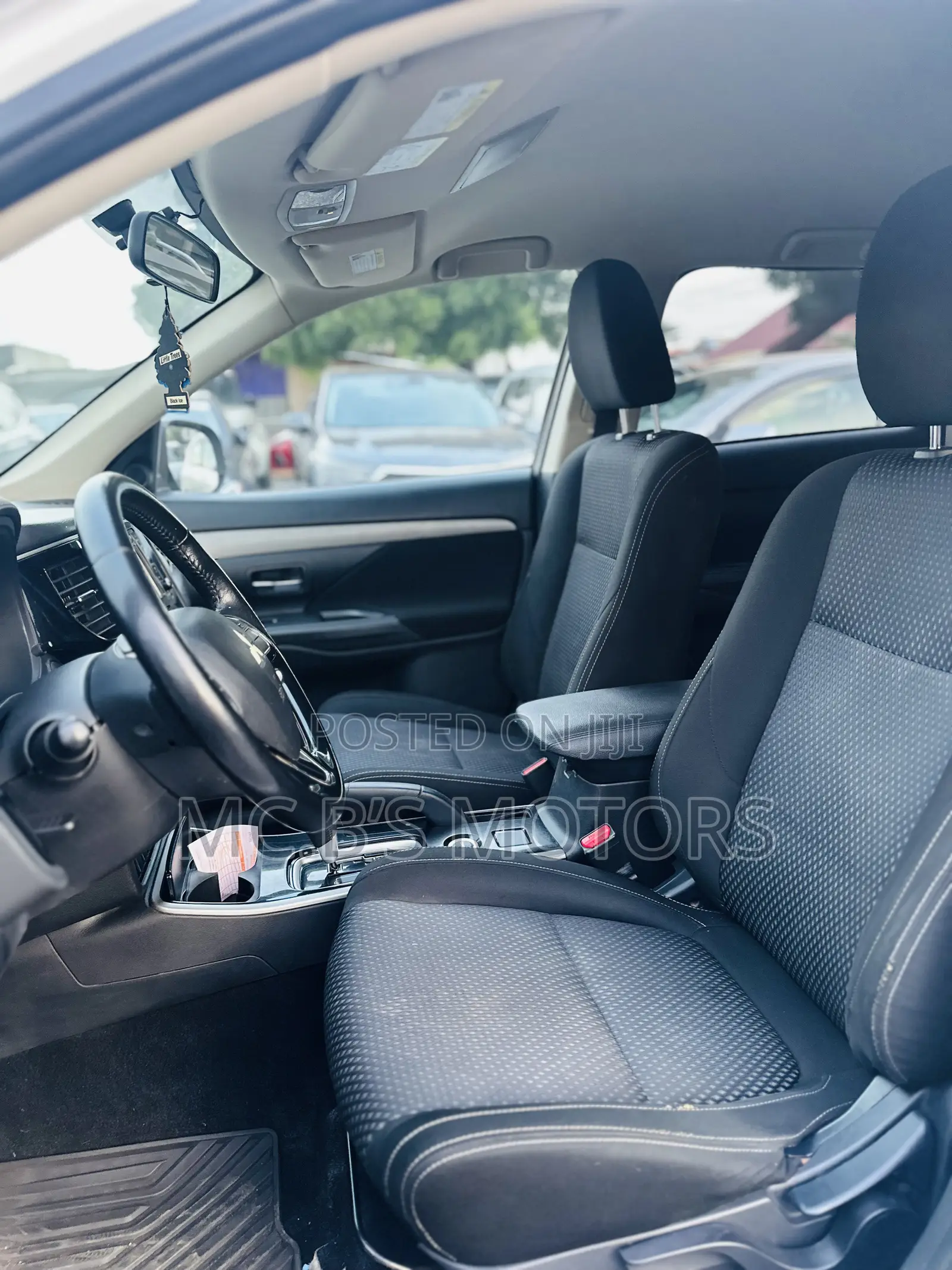 Mitsubishi Outlander 2018 White