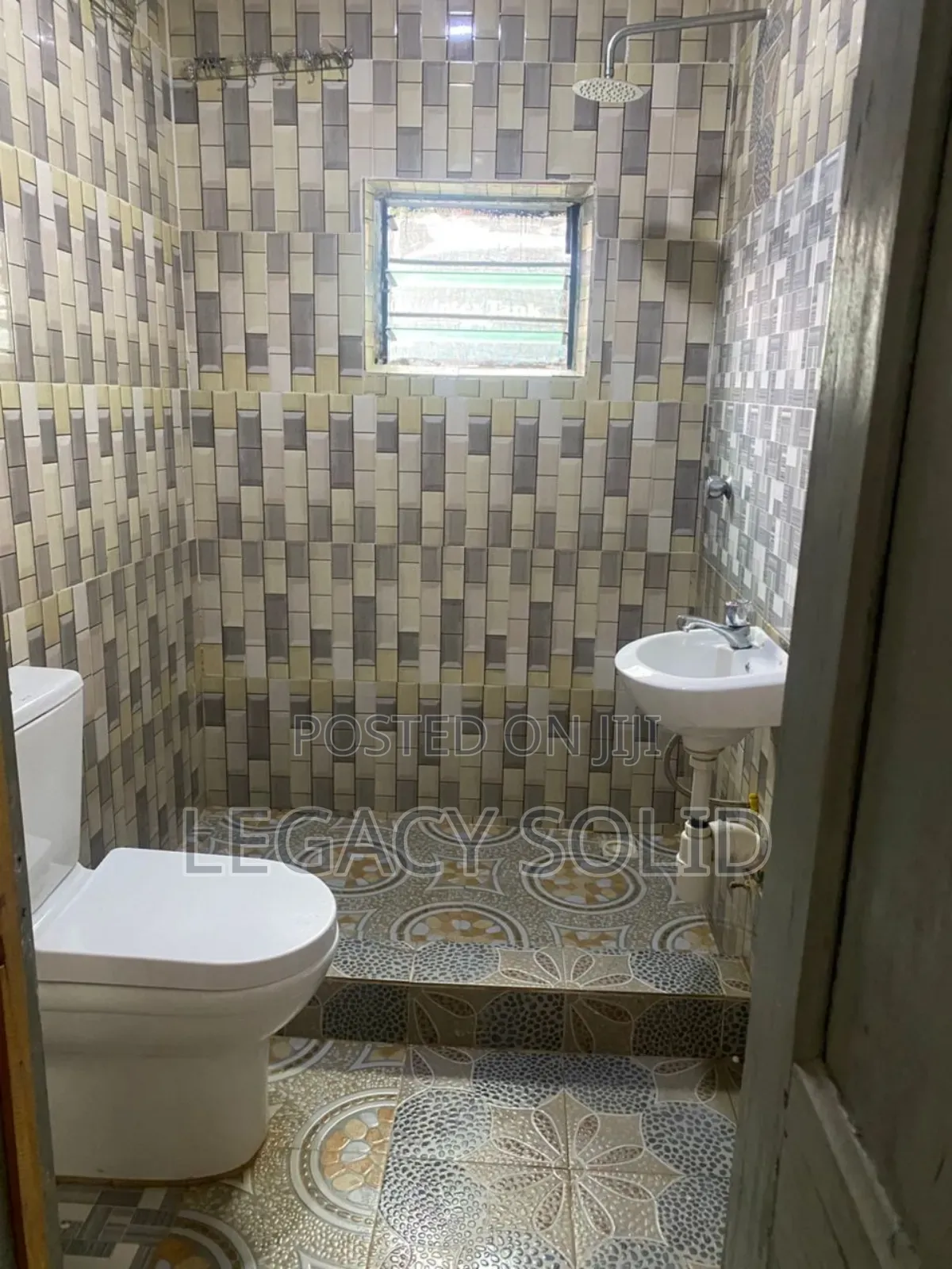 1bdrm Apartment in Legacy Solid Real, Teshie for rent