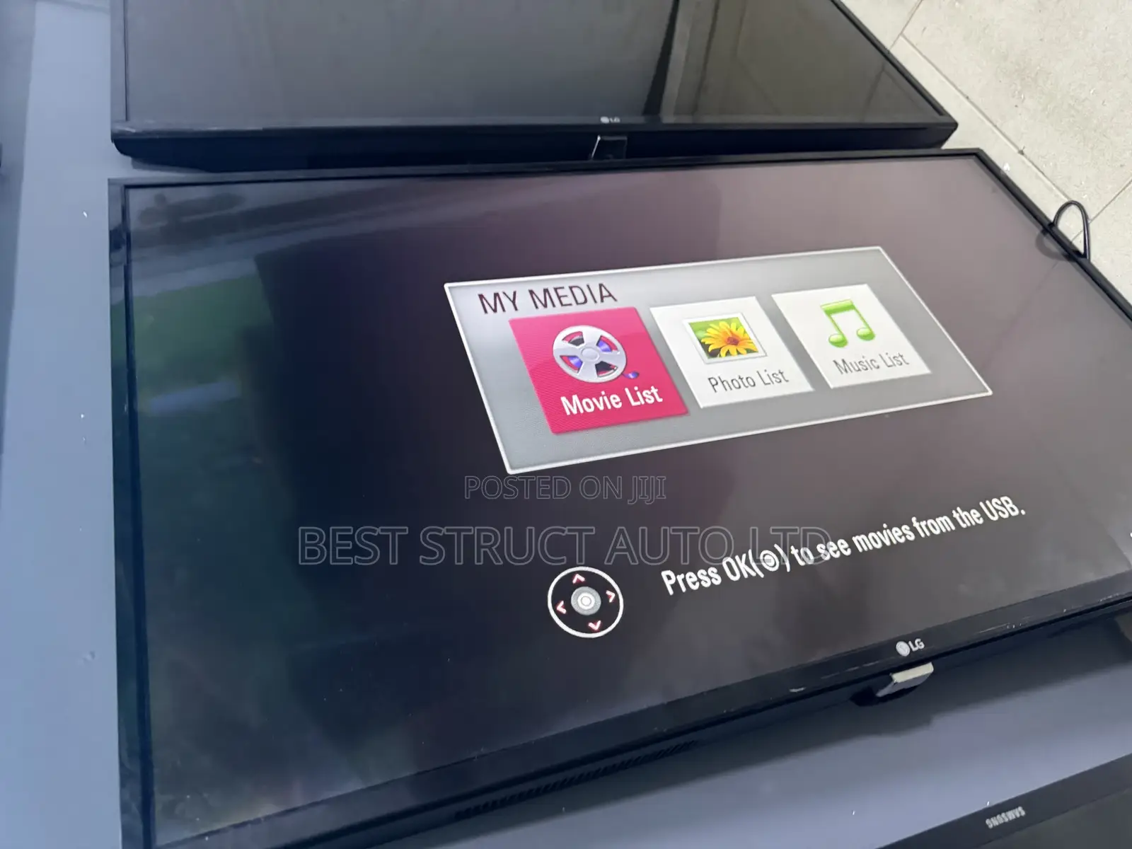 Slighlty Used 43 Inches Lg Smart Tv