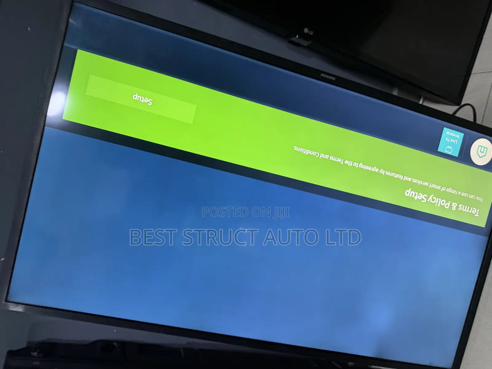 43 Inches Samsung Smart TVS