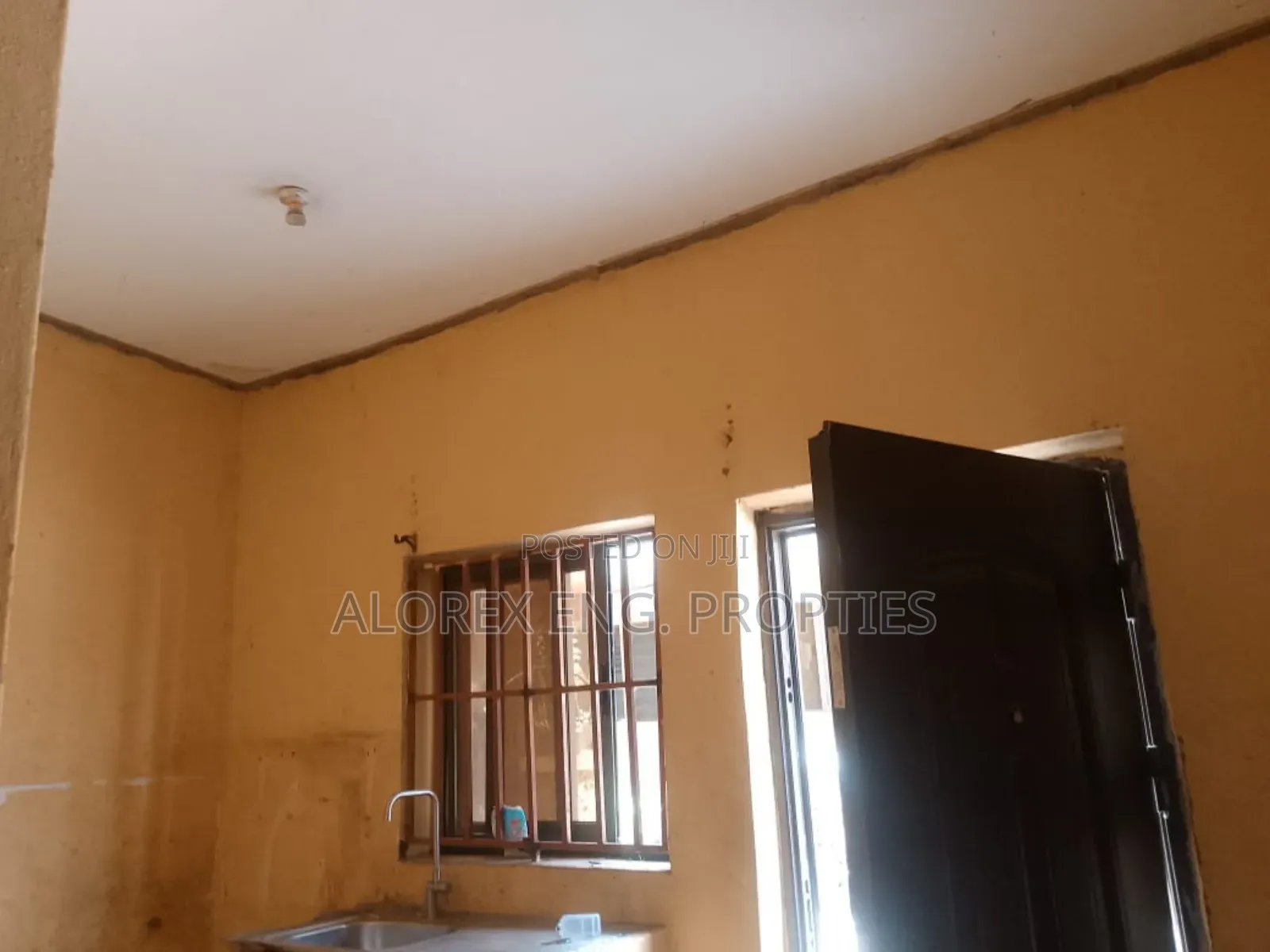 1bdrm Apartment in Adenta Rowi for rent