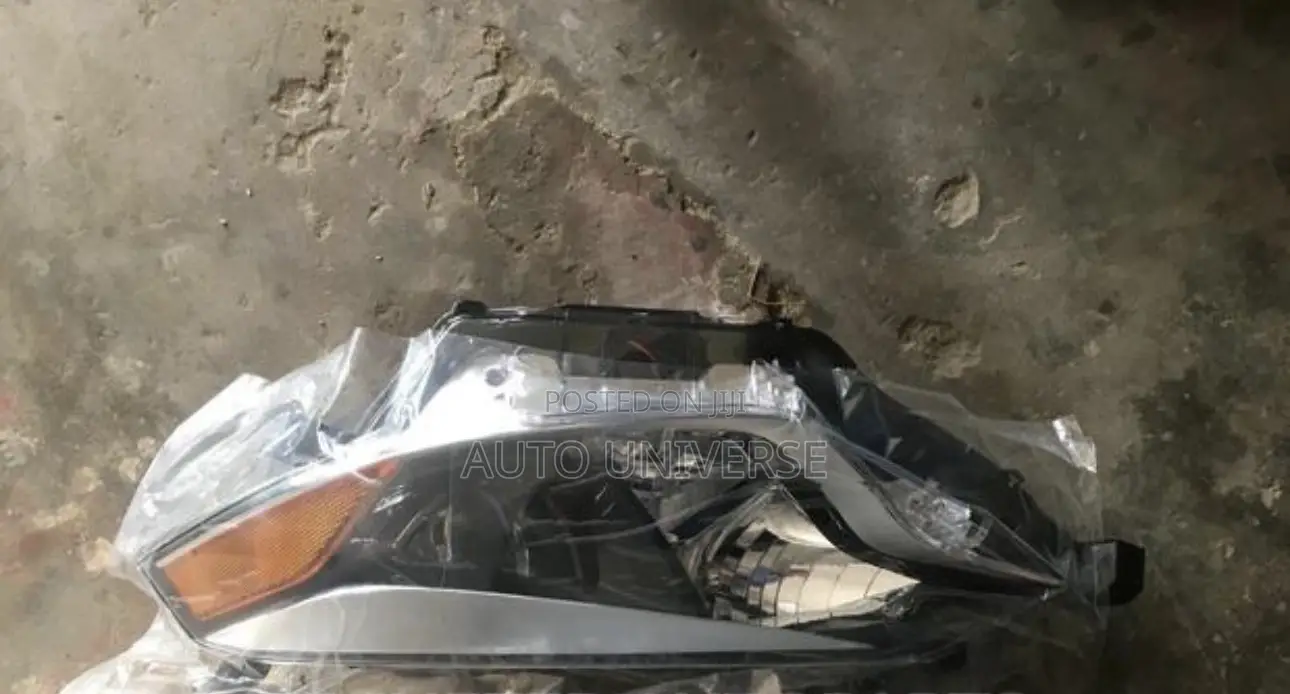 Toyota Corolla 2014 To 2016 Headlight Available