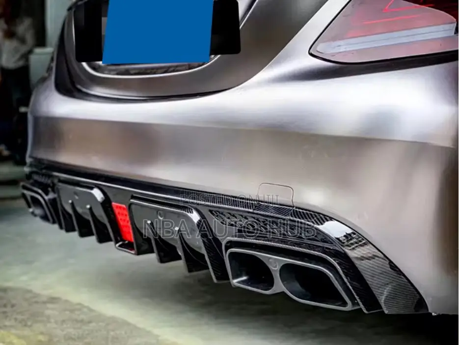Benz C 300 Diffuser With Brakelight
