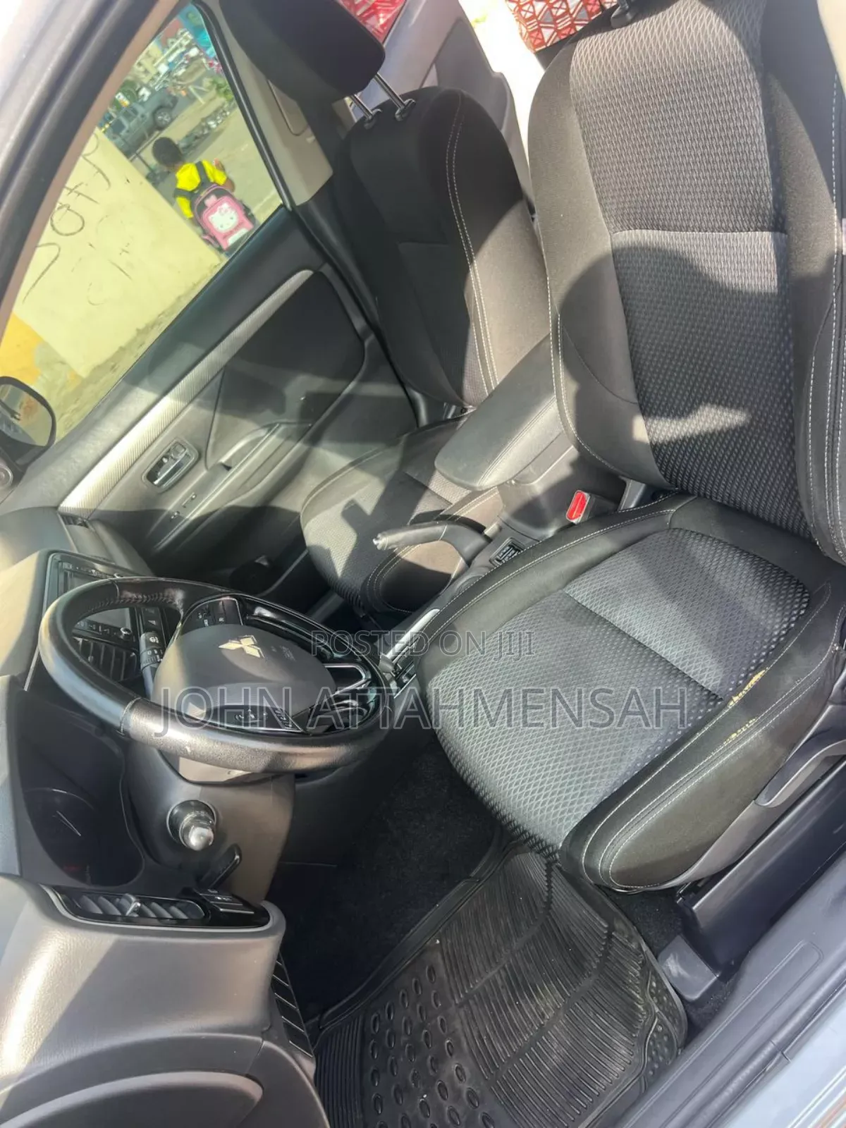 Mitsubishi Outlander 2.0 PHEV AWD 2017 Silver
