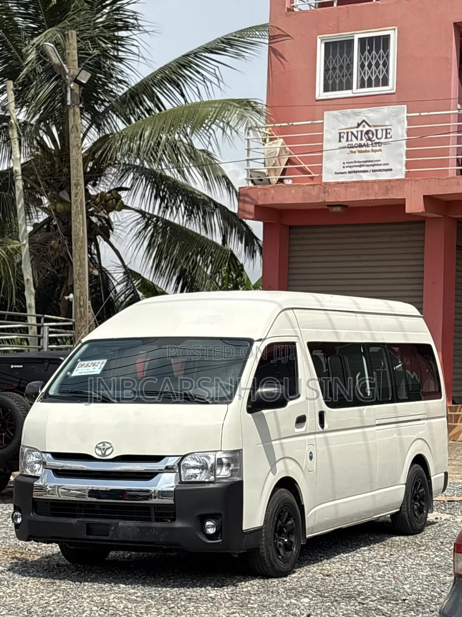 Toyota HiAce 2012 White