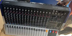 Powered Mixer 16-Channel Yamaha Kv