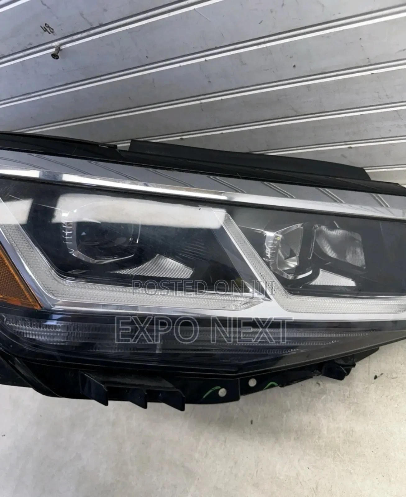 2020-2022 Volkswagen Atlas Cross Sport Headlight Right Passenger Led