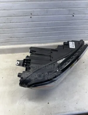 2020-2022 Volkswagen Atlas Cross Sport Headlight Right Passenger Led
