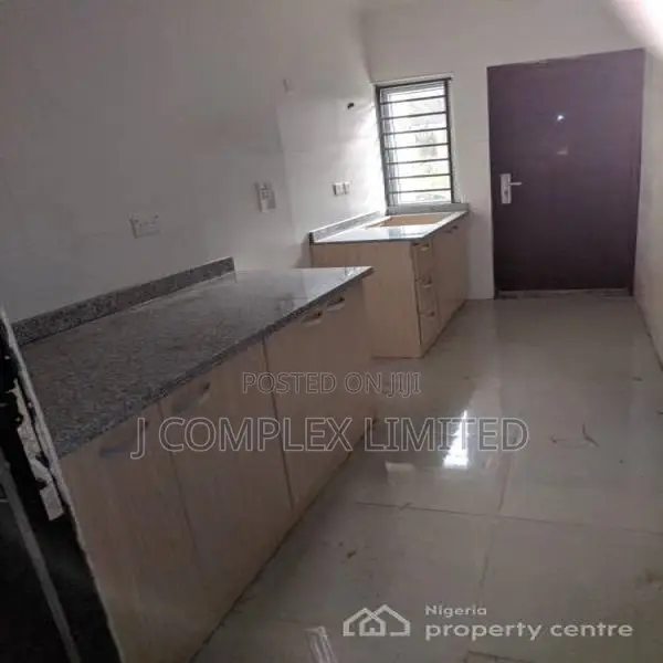 3bdrm Apartment in Methodist Church Area for rent