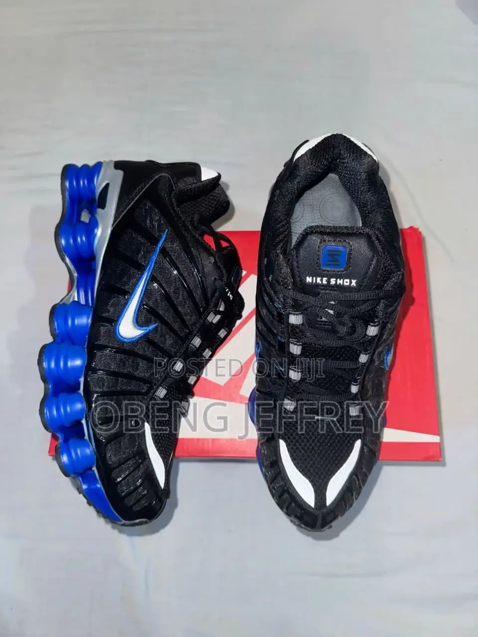 Original Nike Shox Black, Sole Blue