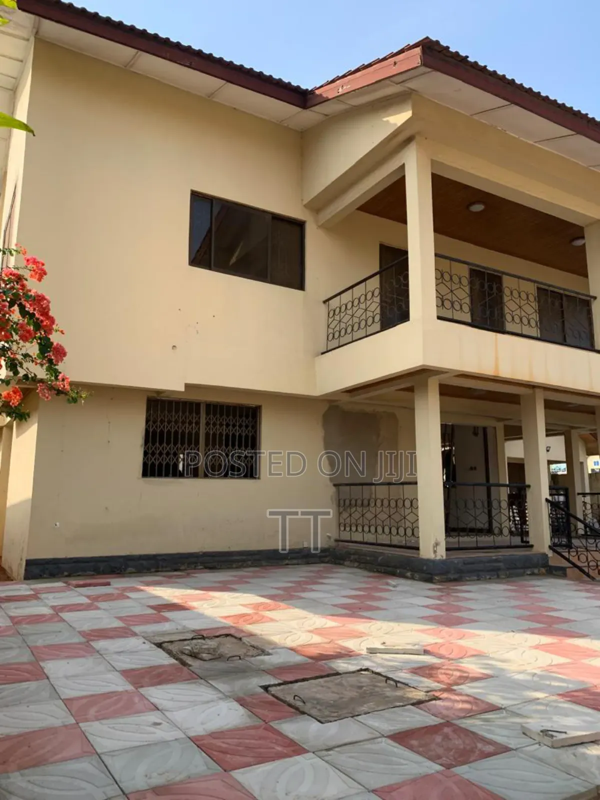 4bdrm House in Baatsona Total Close for rent