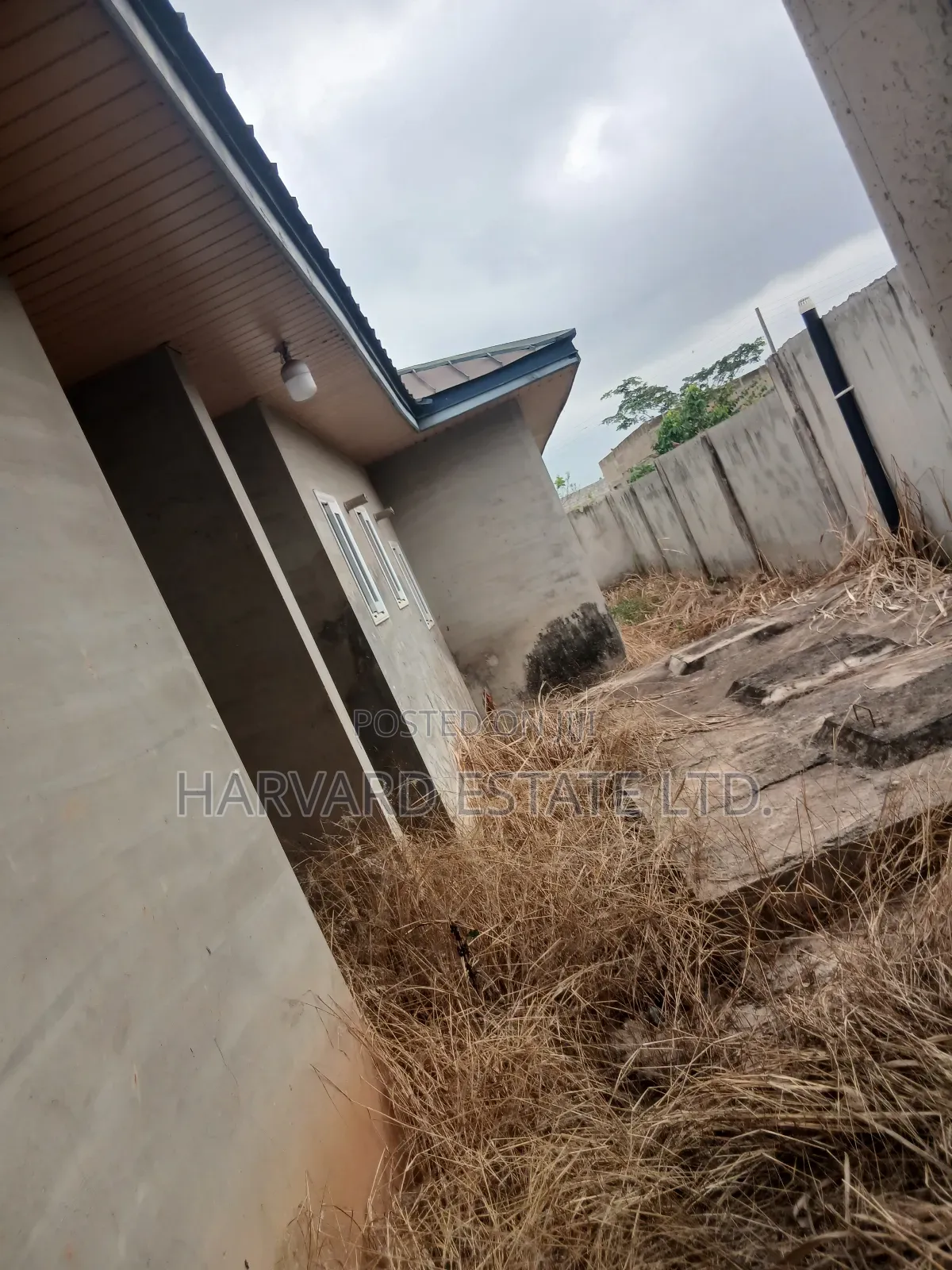 5bdrm House in Tech Appiadu Knust, Kumasi Metropolitan for sale